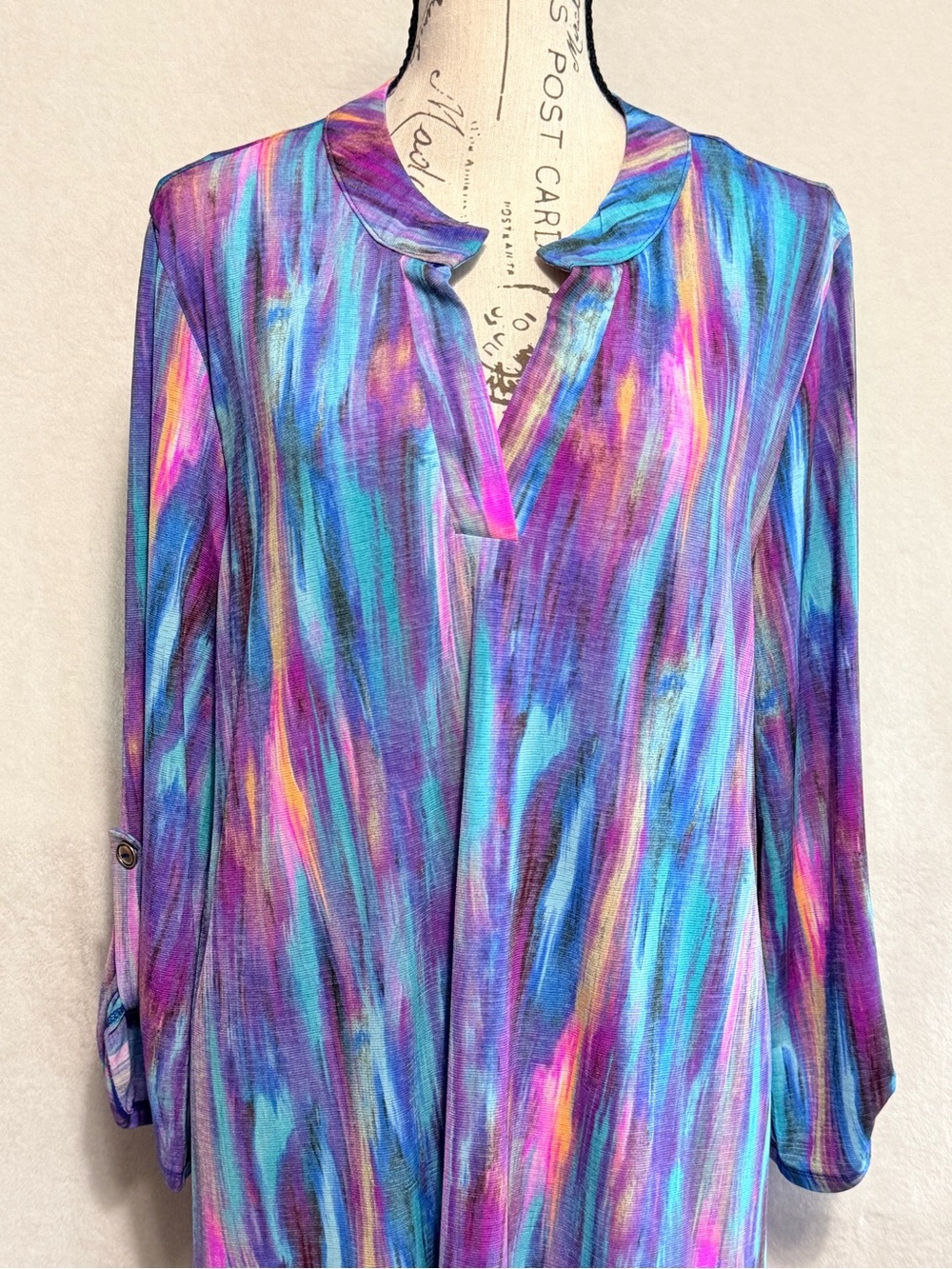 Dear Scarlett Multicolor Brushstroke Tunic in Purple, Blue, Pink - Picture 3 of 11